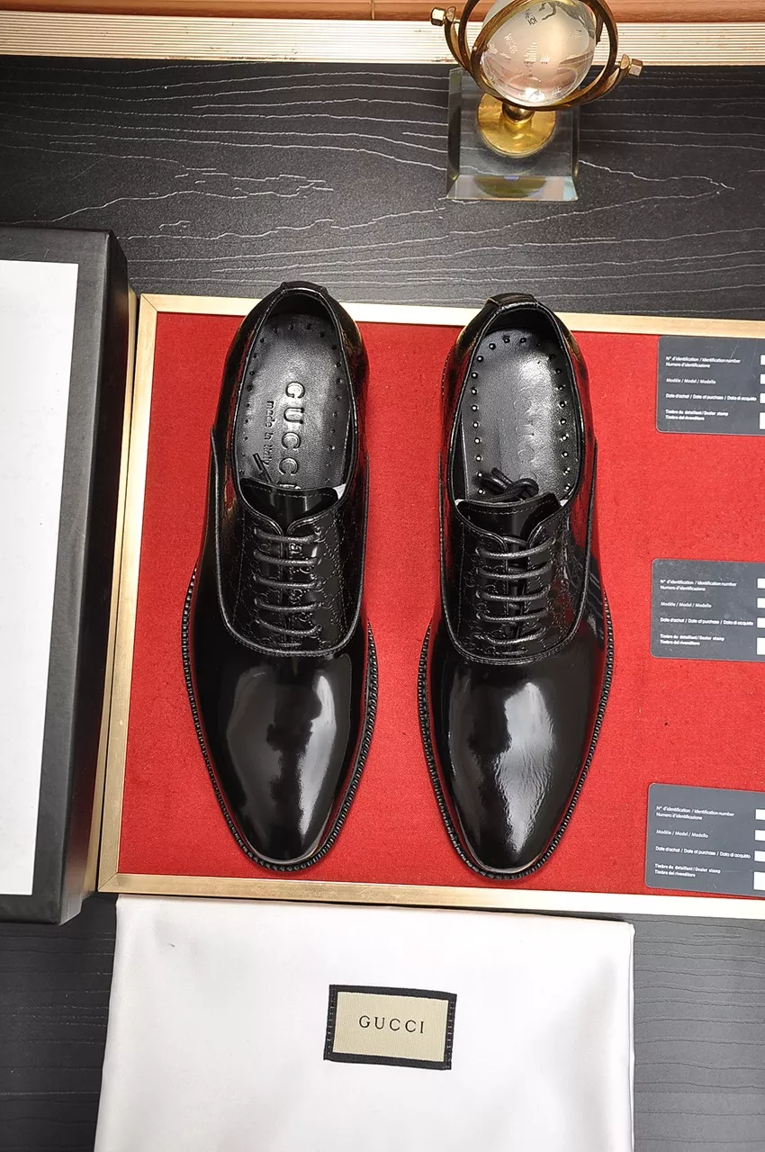 gucci oxfords chaussures pour homme s_12734641